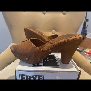 Frye Reese low Slide